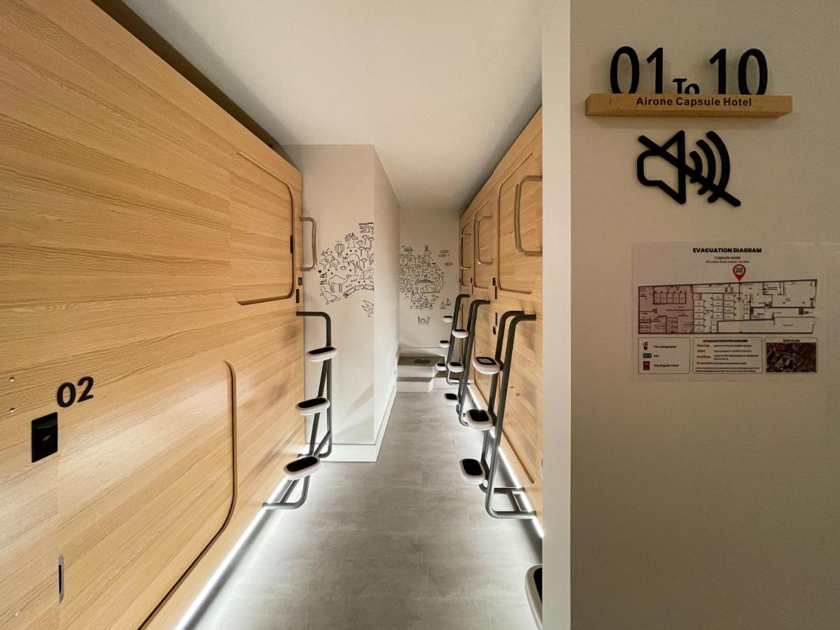 Airone Capsule Hotel Хобарт Экстерьер фото